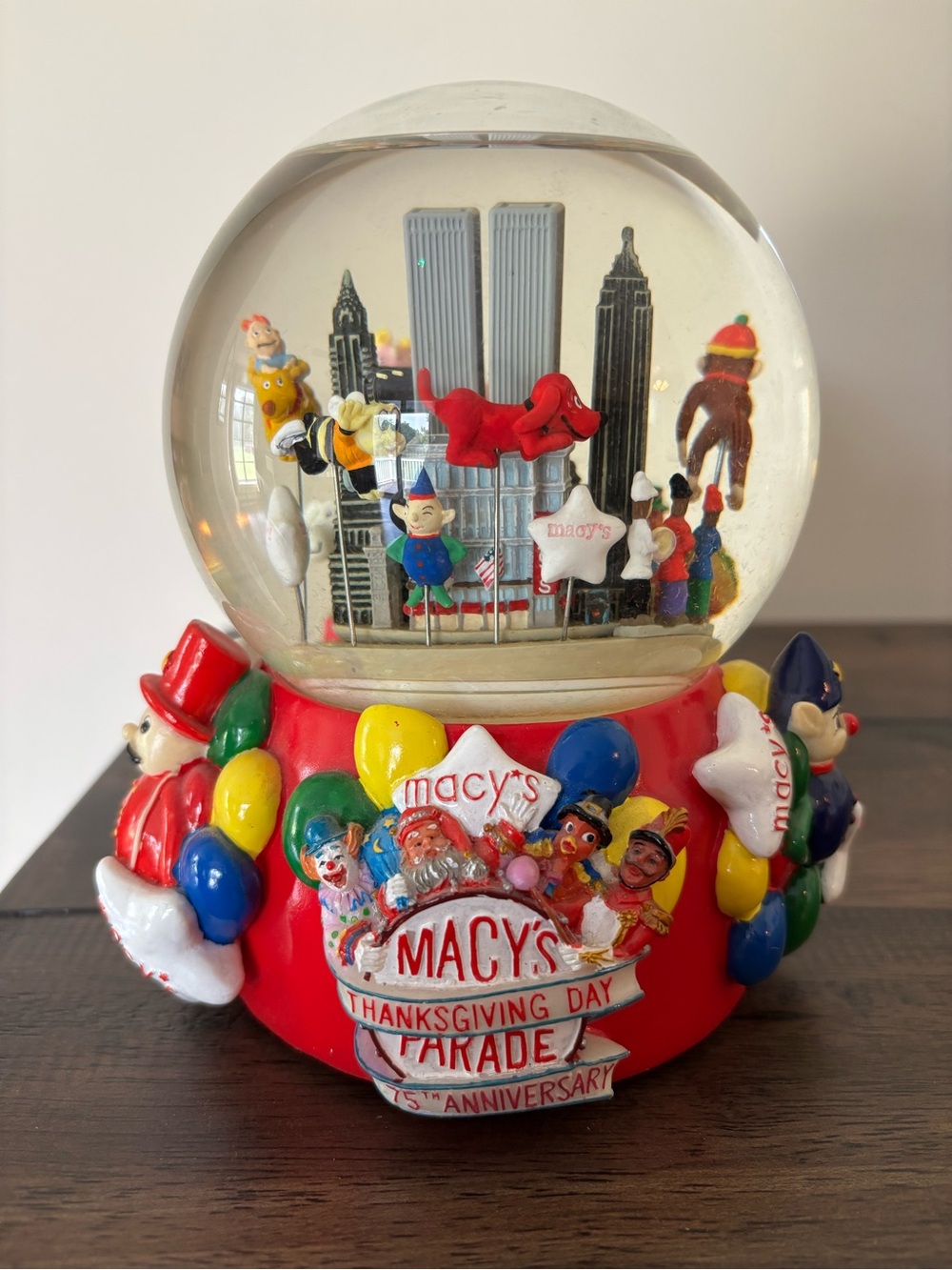Macy's 75th Anniversary Thanksgiving  Day Parade Snow Globe-2001